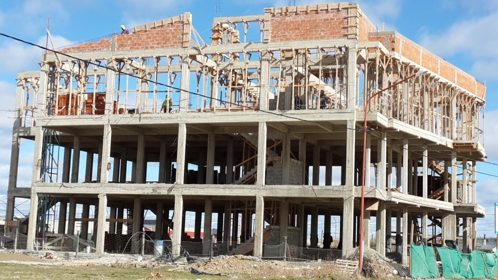 Avance en obras AV. Kirchner