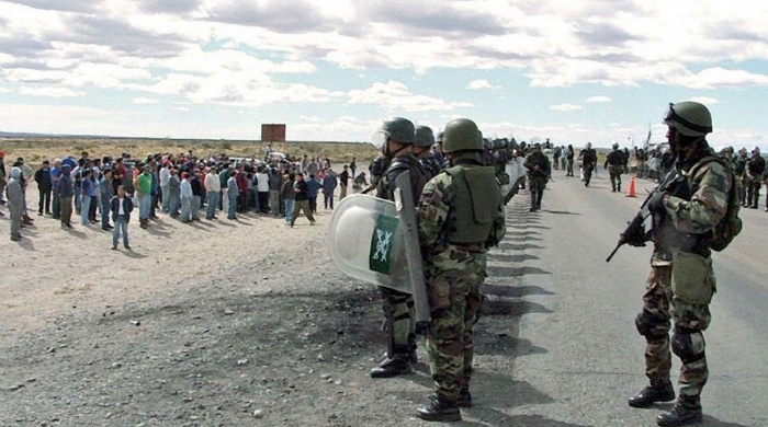 500 gendarmes podrían llegar a Santa Cruz para asegurar las rutas liberadas