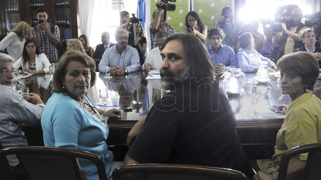 Los gremios docentes bonaerenses rechazaron la oferta salarial y la conciliación obligatoria