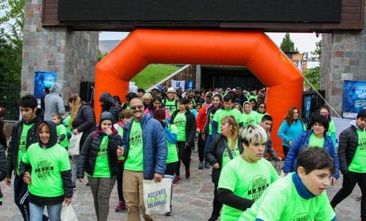 Nueva edición de la caminata solidaria en El Calafate
