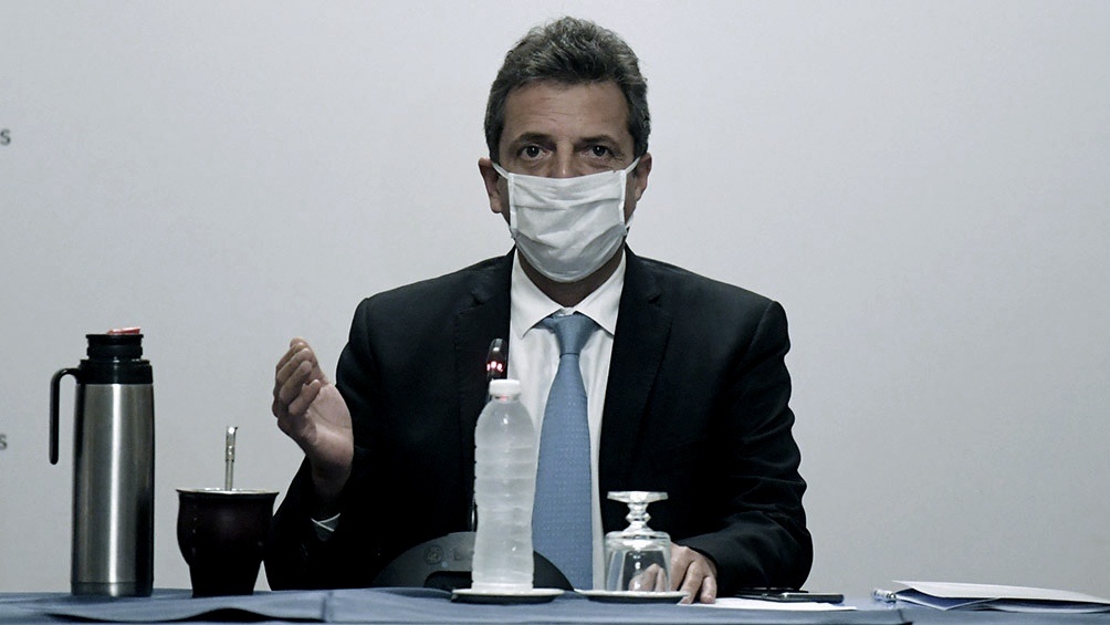 Massa: "Entre gastar en boletas y gastar en vacunas, yo prefiero vacunas"