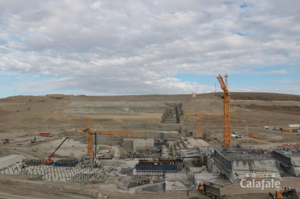 50 trabajadores contagiados de La Barrancosa están aislados en El Calafate