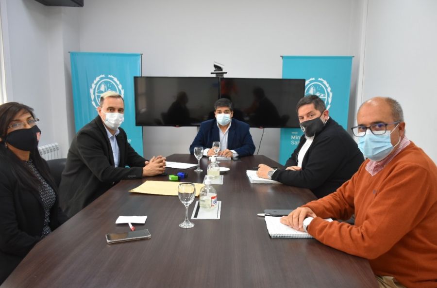 Concretan reunión de trabajo con autoridades del Hospital de Gobernador Gregores