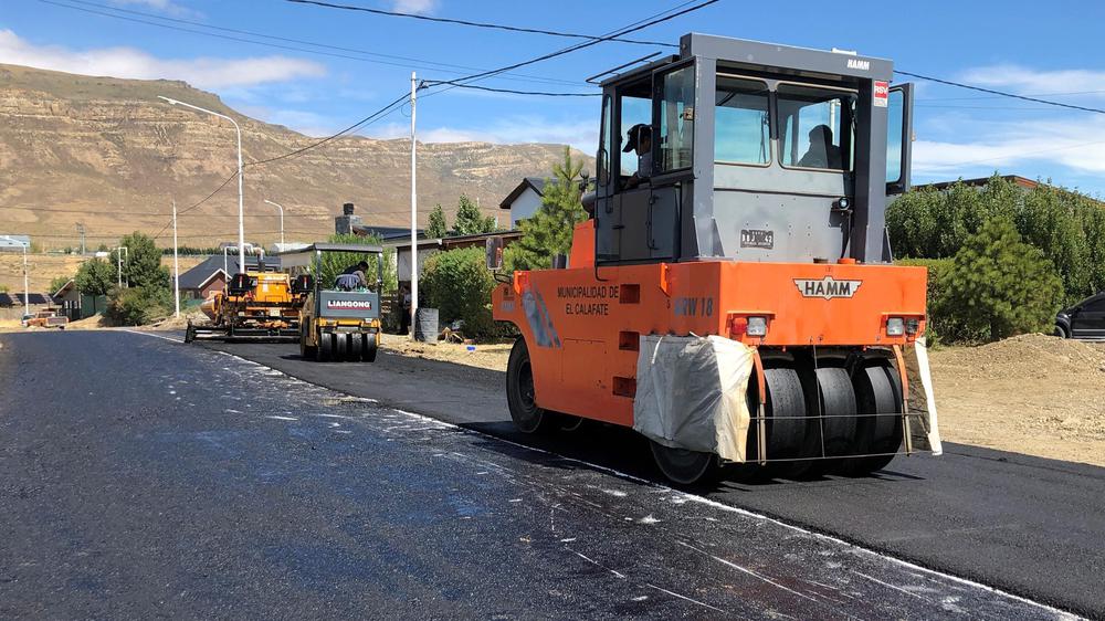 El Calafate: Avanza el plan de asfalto de 100 cuadras