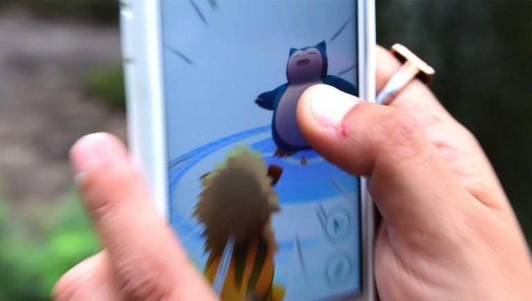 Policías perseguían a un Pokémon en lugar de ladrones