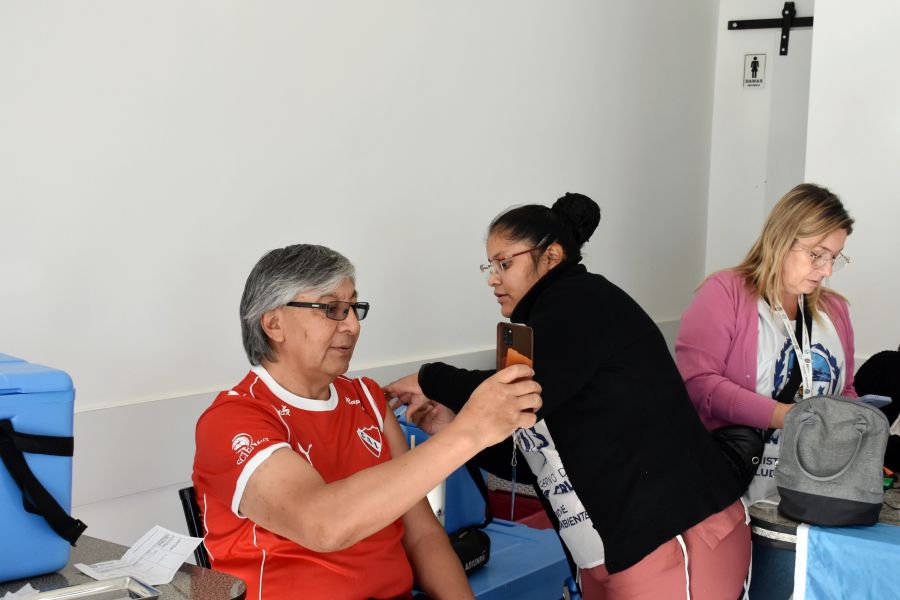 Salud llevó adelante una jornada de vacunación antigripal